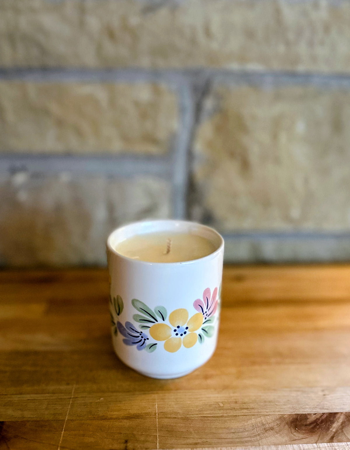 Small floral cup candle