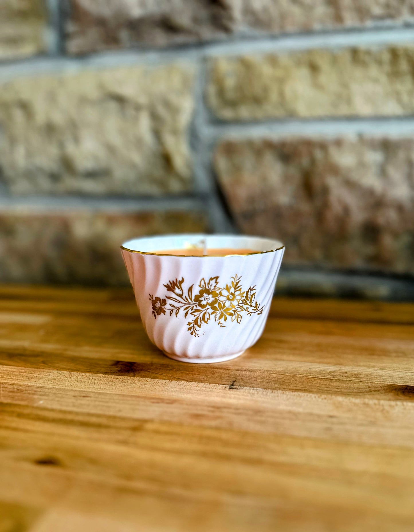 Antique pink and gold cup candle